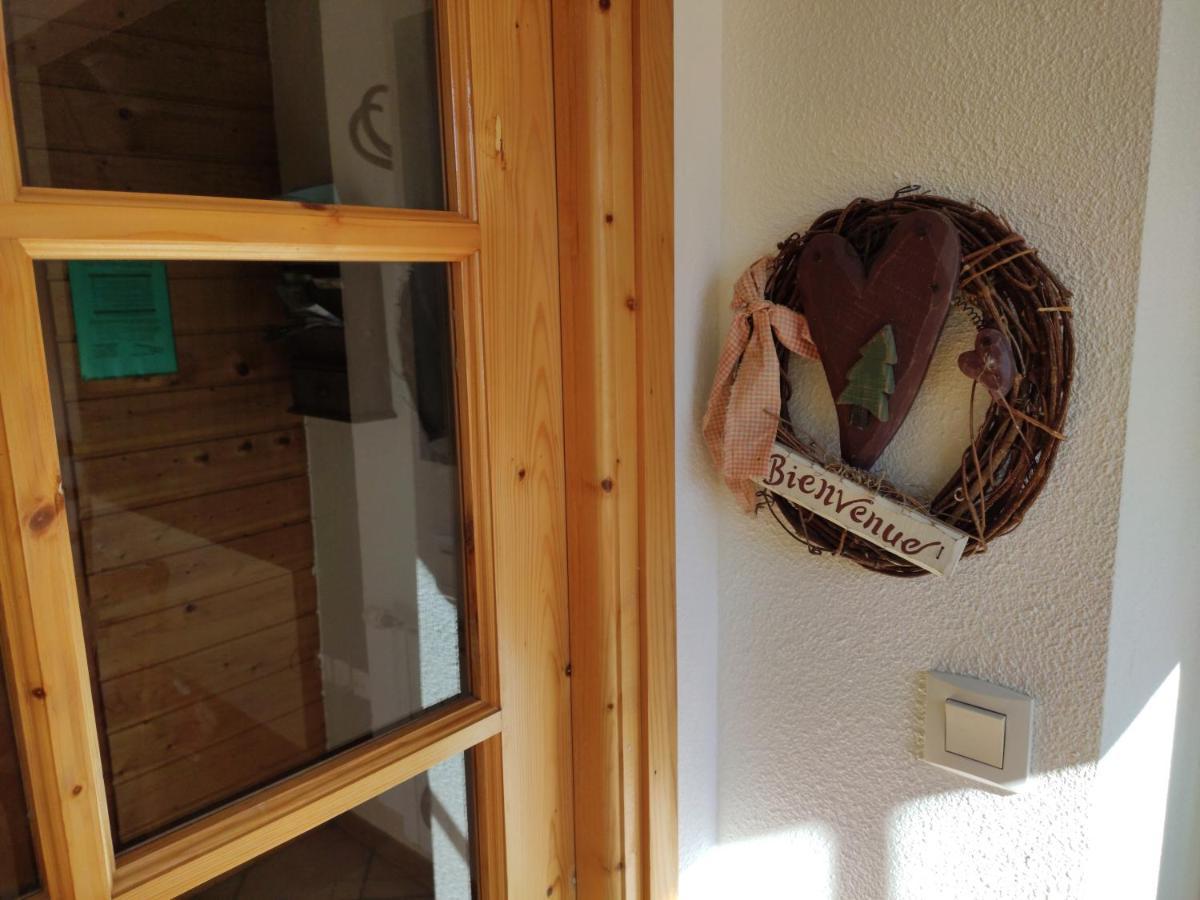 Appartamento La Source Du Pre Masset Métabief Esterno foto