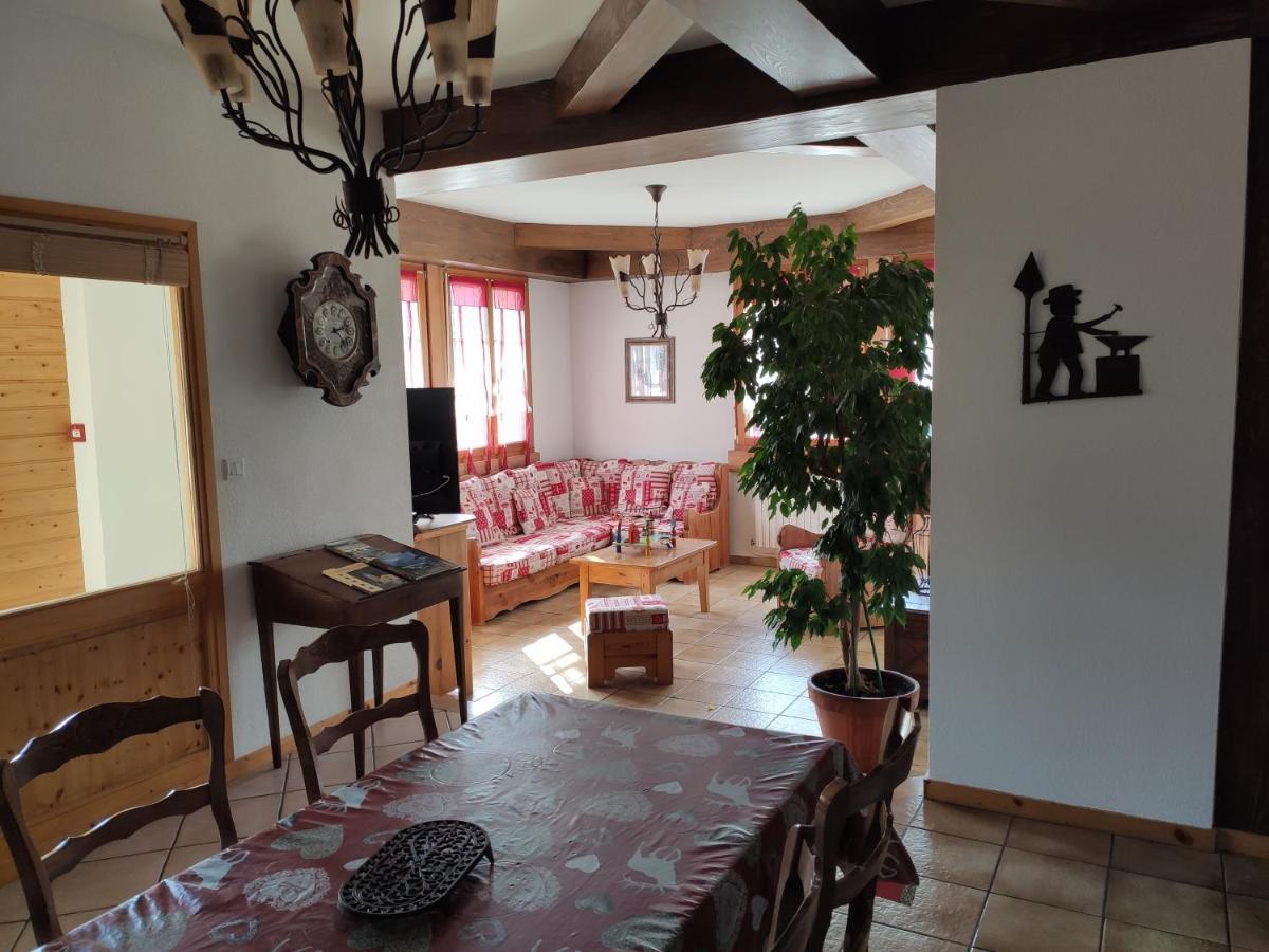 Appartamento La Source Du Pre Masset Métabief Esterno foto